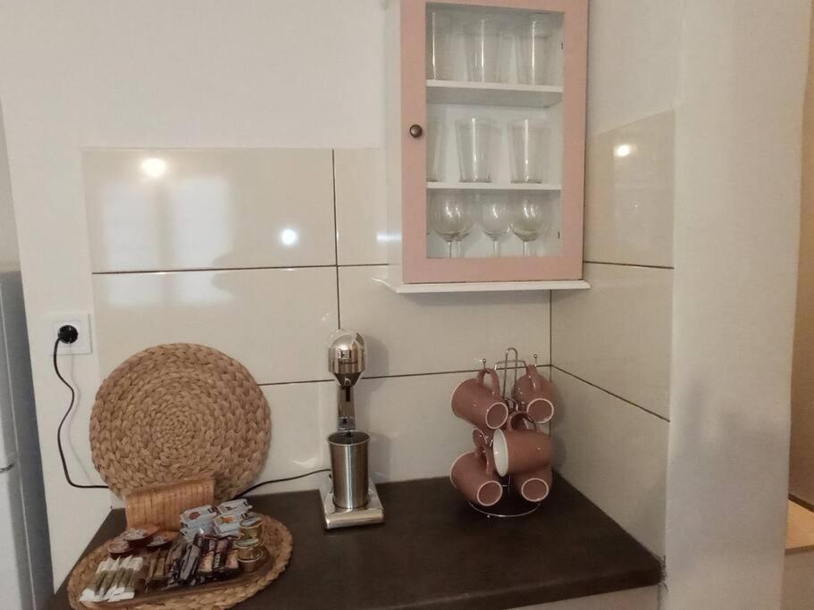 Studio 'Katerina By The Sea' Σαλαμίνα Εξωτερικό φωτογραφία