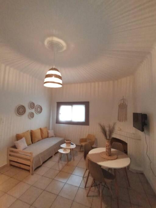 Studio 'Katerina By The Sea' Σαλαμίνα Εξωτερικό φωτογραφία