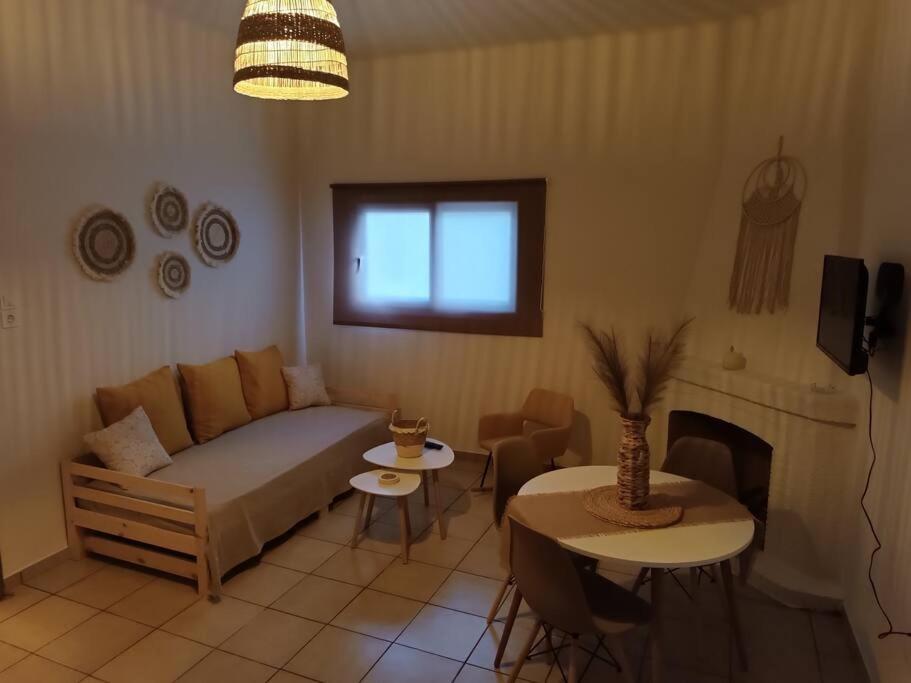 Studio 'Katerina By The Sea' Σαλαμίνα Εξωτερικό φωτογραφία